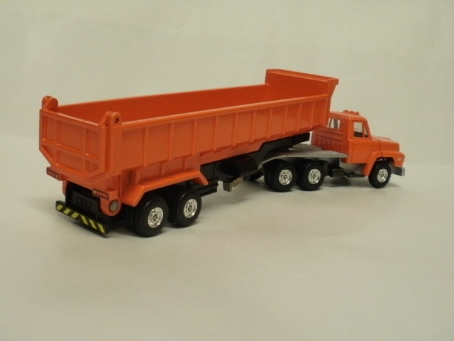 トミカダンディ 046 ニッサンディーゼル トレーラーダンプ
