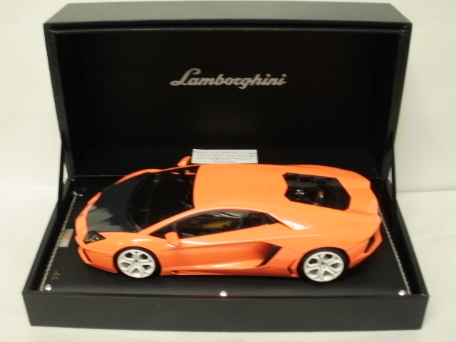 Lamborghini MRコレクション 1/18スケール ランボルギーニ