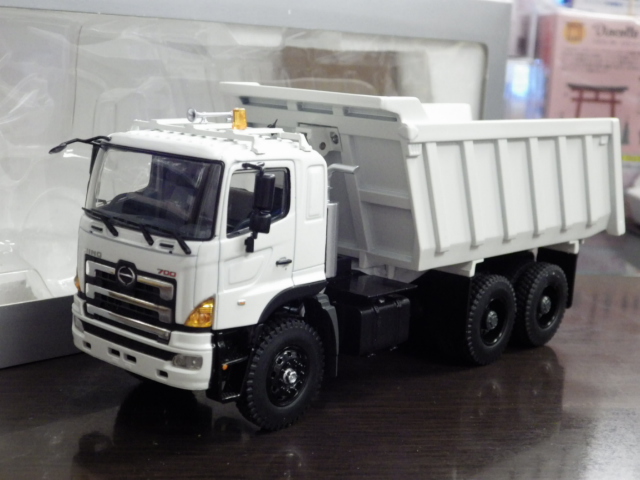 1/43 ʡ700 ZS(64)