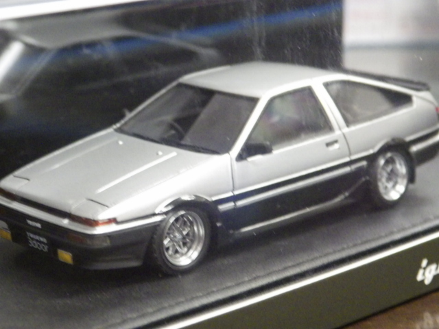 イグニッションモデル 1/18 トレノ AE86 シルバー ジャンク-