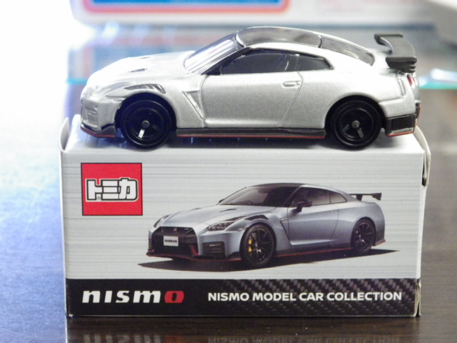 トミカ NISMO GT-R