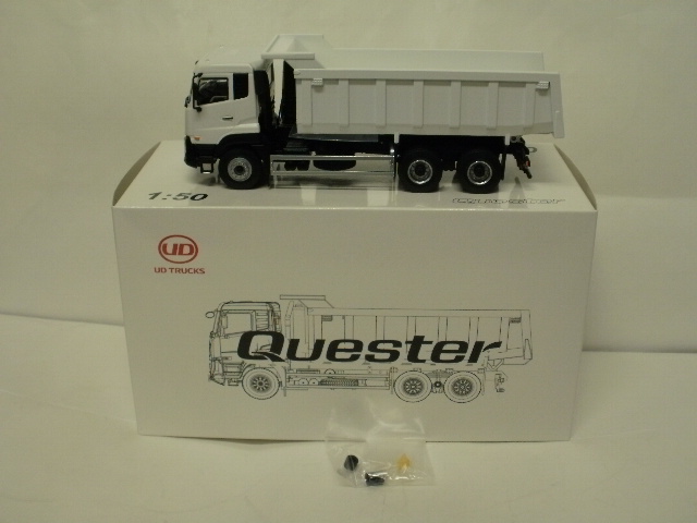 UDトラックス　1／50スケール　Quester