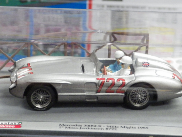1/43 ブルム　メルセデス　300SLR　Mille　Miglia　1955 優勝　#722　ドライバーフィギュア乗車