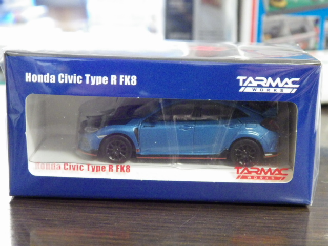 1/64 TARMAC ۥ ӥå TypeR FK8 Blue with Black Bonnet