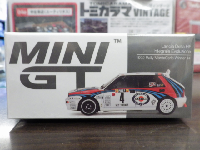 1/64 MINI GT 455 ランチア デルタ HF インテグラーレ エボルツィオーネ モンテカルロラリー 1992 優勝者 ＃4 【左ハンドル仕様】