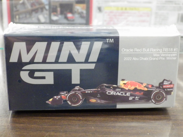 1/64 MINI GT 520 åɥ֥ 졼 RB18 2022 ֥GPͥ M.ե륹åڥ #1