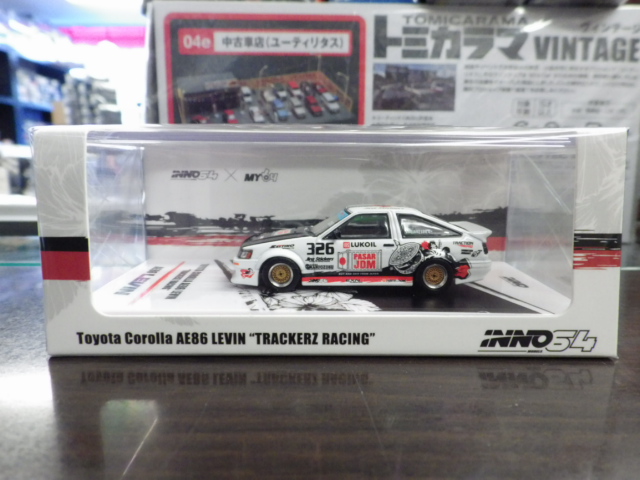 1/64 INNO ȥ西  AE86 ӥ TRACKERZ RACING