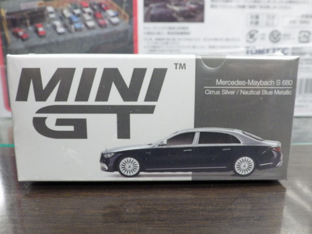 1/64 MINI GT 516 メルセデス マイバッハ S680 シーラスシルバーノーティカルブルーメタリック 左ハンドル仕様