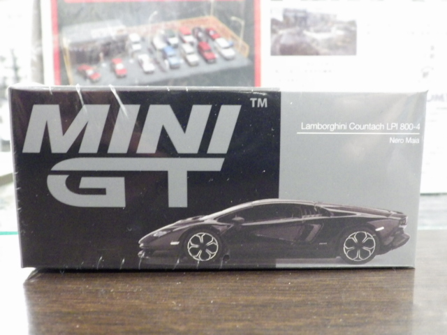 1/64 MINI GT 607 ܥ륮 󥿥å LPI 800-4 Nero Maia ϥɥ