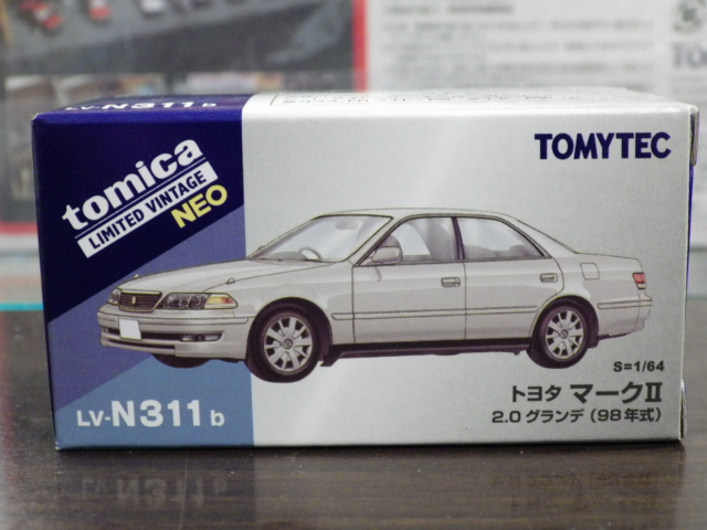 LV-N95a トヨタ マークⅡ ハードトップ グランデ84年式（白