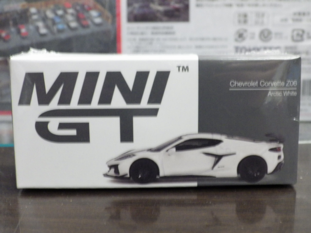 1/64 MINI GT 677 ܥ졼 ٥å Z06 2023 ƥåۥ磻 ڱϥɥ͡