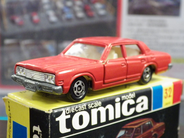 トミカ 32 髙島屋特注 トヨタ クラウン 2600ロイヤルサルーン