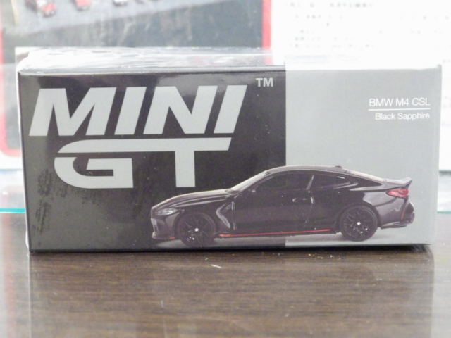 1/64 MINI GT 703 BMW M4 CSL ブラックサファイア 左ハンドル仕様 1/64 MINI GT 703 BMW M4 CSL ブラックサファイア 左ハンドル仕様