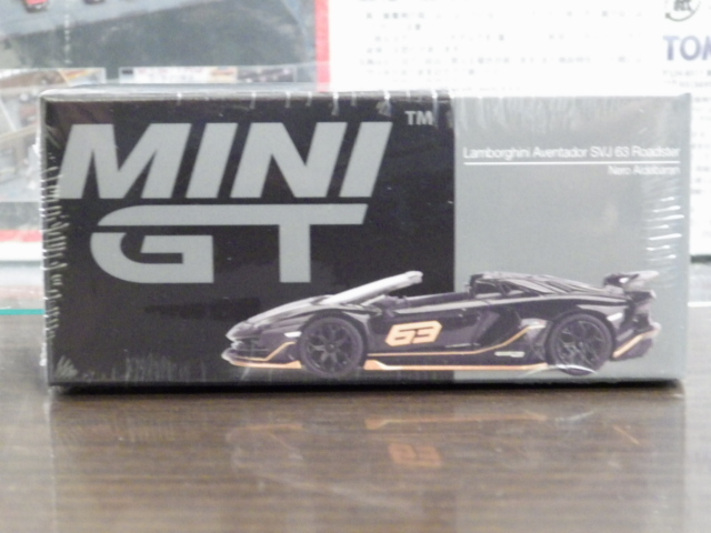 1/64 MINI GT 803 ランボルギーニ アヴェンタドー ル SVJ 63 ロードスター Nero Aldebaran 左ハンド ル仕様 1/64 MINI GT 803 ランボルギーニ アヴェンタドー ル SVJ 63 ロードスター Nero Aldebaran 左ハンド ル仕様