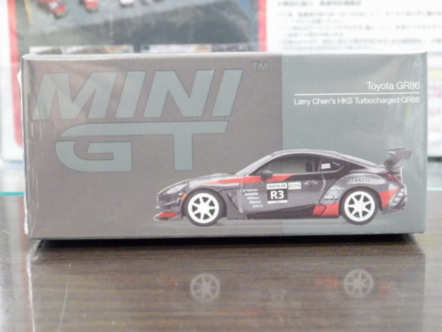 1/64 MINI GT 820 トヨタ GR86 HKS Turbocharged GR86 Larry Chen #R3 左ハンドル仕様 1/64 MINI GT 820 トヨタ GR86 HKS Turbocharged GR86 Larry Chen #R3 左ハンドル仕様