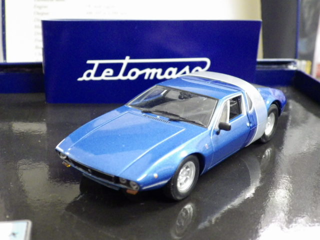 1/43 ミニチャンプス デトマソ マングスタ 1969 【ブルー】 1/43 ミニチャンプス デトマソ マングスタ 1969 【ブルー】