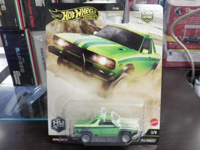 Hotwheels PREMIUM スバル ブラット【緑】