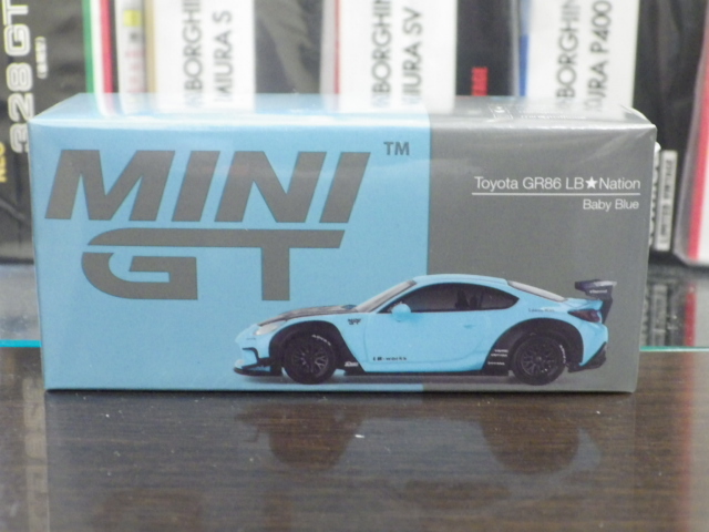 1/64 MINI GT 873 トヨタGR86 LB Nation ベイビーブルー右ハンドル仕様