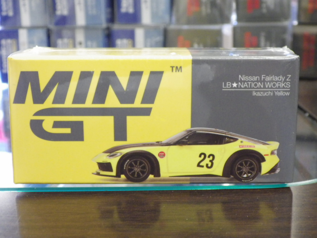 1/64 MINI GT 826 日産 Z LB NATION WORKS イエロー 右ハンドル仕様 #23 1/64 MINI GT 826 日産 Z LB NATION WORKS イエロー 右ハンドル仕様 #23