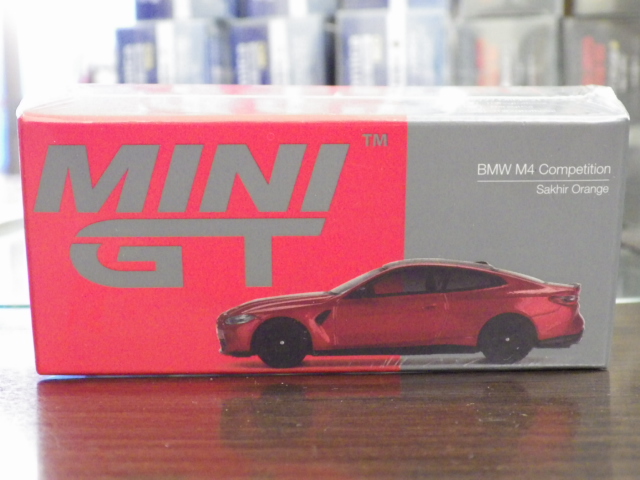 1/64 MINI GT 811 BMW M4 コンペティション G82 サヒールオレンジ 左ハンドル仕様 1/64 MINI GT 811 BMW M4 コンペティション G82 サヒールオレンジ 左ハンドル仕様