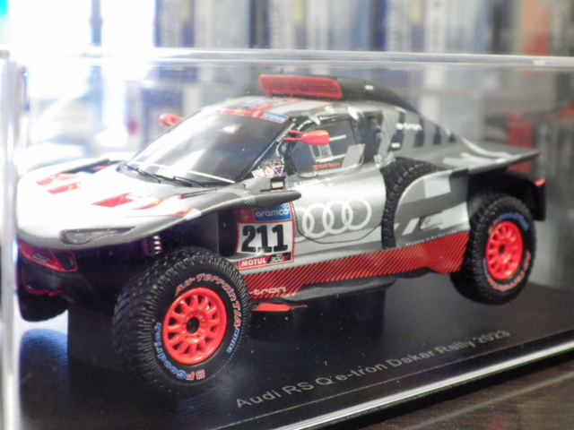 1/43 スパーク アウディ RS Qe-tron ダカールラリー 2023 #211 1/43 スパーク アウディ RS Qe-tron ダカールラリー 2023 #211