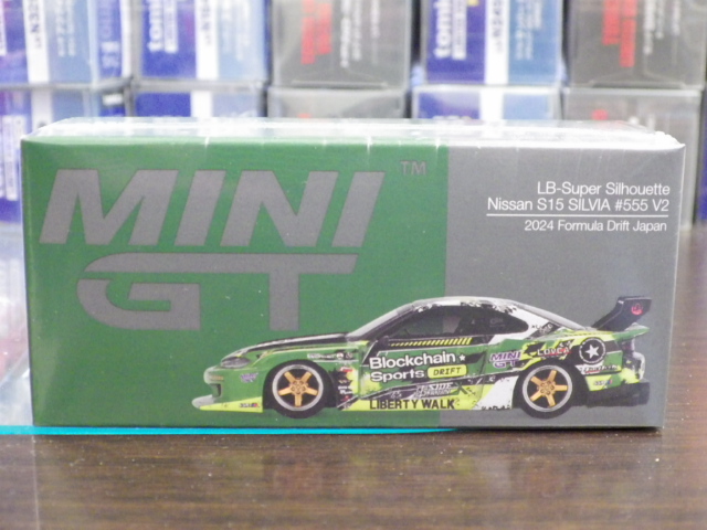 1/64 MINI GT823  ӥ(S15) LB-Super Silhouette  V2 2024 Formula Drift Japan #555 ϥɥ