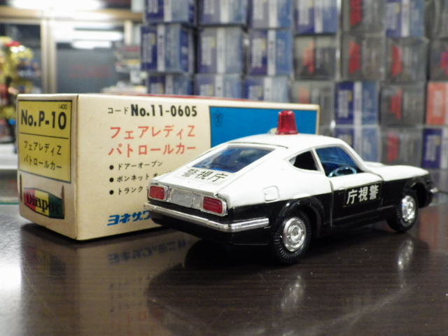 1/30 ダイヤペット P-10 日産 フェアレディ Z パトロールカー【警視庁】
