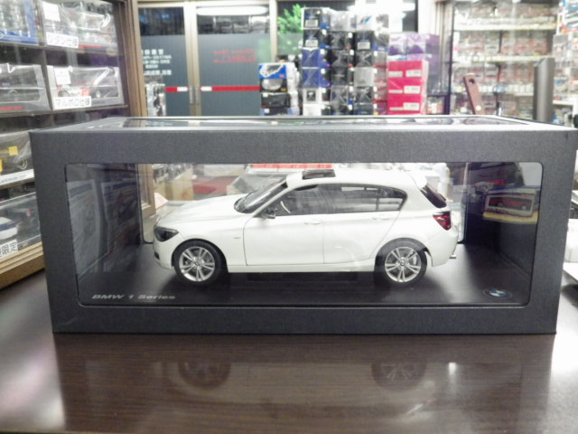 【感謝価格】 ミニカーショップグローバル - 1シリーズ BMW BMW特注品 1/18 乗用車
