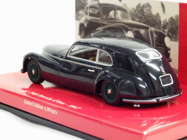 1/43 ミニチャンプス Alfa Romeo 6C 1947