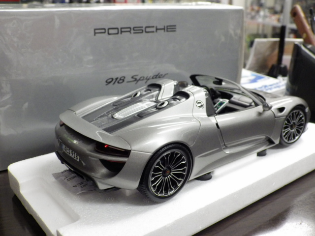 Amazon | 1/18 PMA ミニチャンプス minichamps Porsche ミニカー 906 タルガフローリオ 優勝 1966#148  Porsche 906 Targa Florio 1966 100666148 | ミニカー・ダイキャストカー | ホビー