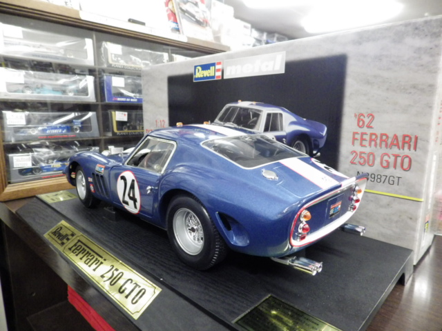 ミニカーショップグローバル - 1/12 レベル フェラーリ 250 GTO 1962 #24