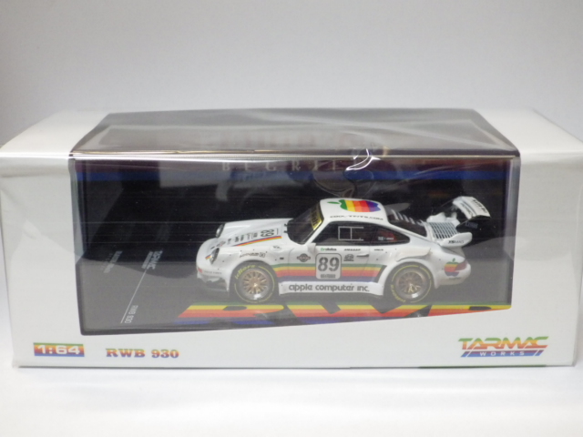 1/64 TARMAC RWB 930 Apple#89