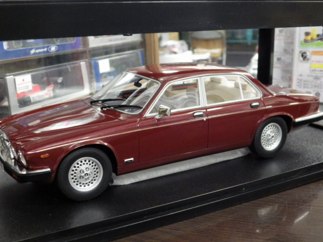 1/18 CULT㥬XJS1983 ڥåɥ᥿å