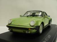 1/43 ミニチャンプス　ポルシェ　911 ターボ　1977 【ライトグリーン】