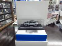 1/43 BMW�f�B�[���[�����i�@����L�O�񔄕i�@BMW i8�@�@�@