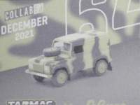 1/64 TARMAC~Schuco Land Rover Defender Royal Military Police