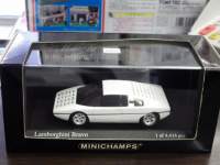 1/43 ~j`vX@{M[j@u{[@1974 yzCg^z